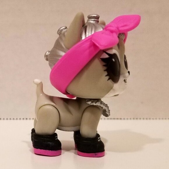 L.O.L. Surprise! Fluffy Pets Purrs Winter Disco Glitter Snow BB, EUC - Picture 4 of 16